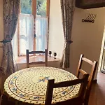 Charming Retreat With Garden Vakantiehuis *