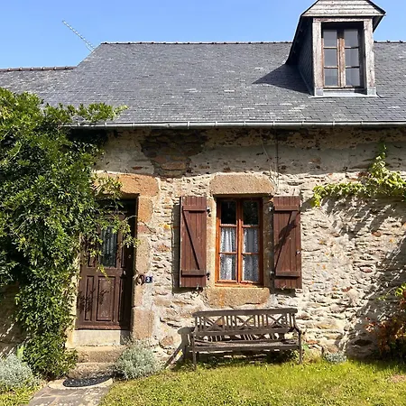 Hébergement de vacances Charming Retreat With Garden *